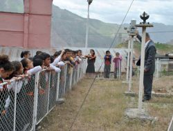 Hakkari'de Öğrenciler Meteoroloji İstasyonunu Gezdi