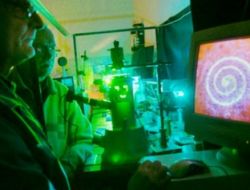 Ruslar Üç Boyutlu Kumaş Üretti, Kilo Sorunu Ortadan Kalkıyor