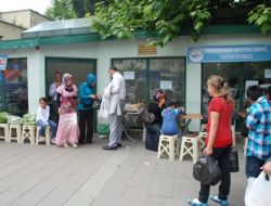 Köy Okulunun İlçede Açtığı Kermes Yoğun İlgi Görüyor