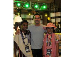 Ünlü Şovmen Beyaz, Türkçe Olimpiyatları Öğrencileriyle..