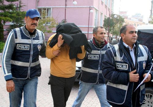 Konya'da yolsuzluk operasyonu: 20 gözaltı