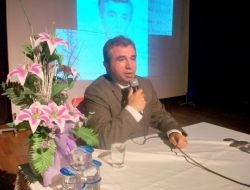 'Çalışmadan Bir Yerlere Gelmeyi Düşünüyorsanız Yanılıyorsunuz'