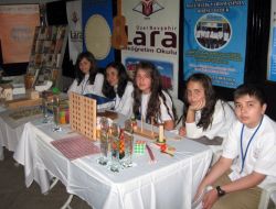 Lara Koleji, Bilimsel Eserlerini Sergiledi