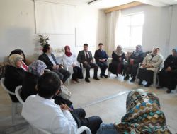 Evde Sağlık Hizmeti Alan Hasta Yakınlarına Grup Terapisi