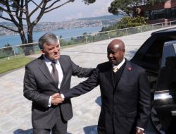 Gül, Uganda Cumhurbaşkanı Museveni İle Görüştü