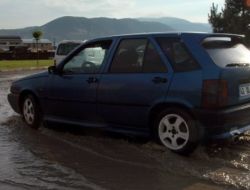 Kütahya'da Sağanak Yağış Ve Rüzgar Etkili