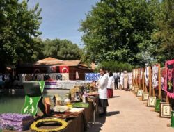 Kadınlar Yıl Sonu Sergisi Açtı!..