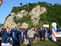 Beü'de Öğrenciler, Mezuniyet Sevinci Yaşadı