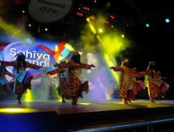 Diyarbakırlılar Kültür Şöleni’nde Bütün Renklerle Bir Araya Geldi