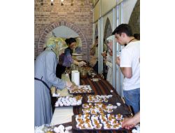 Türkçe Olimpiyatları Kültür Şöleni’nde Azeri Baklavası İlgi Gördü