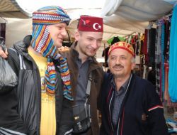 Rusların Yüzde 37'si Tatil Tercihini Acente Temsilciliğiyle Yapıyor