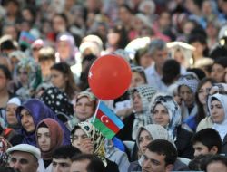 Türkçe Olimpiyatları Kültür Şöleni’nde Azeri Rüzgarı