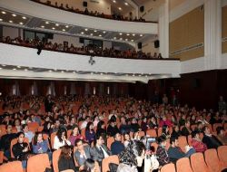 Deli Deli Olma Filmi Bursa'da Beğeni Topladı