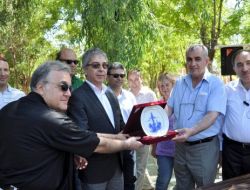 Fahri Konsoloslar, Mardin’in Tarihi Mekanlarına Hayran Kaldı