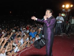 Kurtlusoğuksu Beldesindeki Festivalde Hakkı Bulut Coşkusu Yaşandı