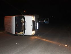 Alkollü Ve Ehliyetsiz Sürücü Minibüsü Devirdi