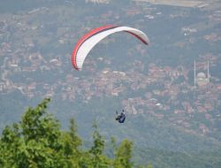 Paraşütçüler, Kartepe Semalarını Renklendirdi