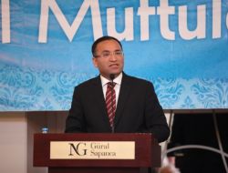 Bozdağ: Diyanetin, İnsanları Din Konusunda Doğru Aydınlatması Anayasal Hak