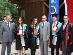 Beypazarı Myo Mezunları Törenle Diplomalarını Aldı