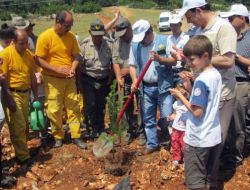 Mersin’de Efendimiz İçin Hatıra Ormanı Oluşturuldu