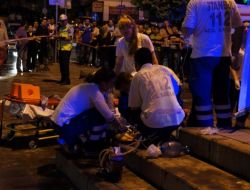 Halk Otobüsünün Çarptığı Anne Öldü, Kızı Ağır Yaralandı