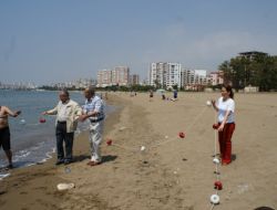 Mezitli'de Denize Girmenin Tehlikeli Olduğu Yerlere Güvenlik Şeridi Çekildi
