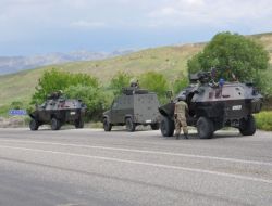 İşçi Kaçıran Pkk'lılar İle Güvenlik Güçleri Arasında Çatışma