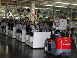 "Üç Yılda Elektrikle Çalışan Yerli Otomobil Pazarı Süsleyecek"