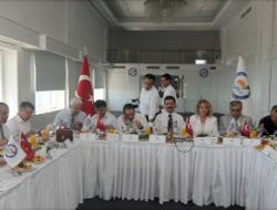 Mersin’de Bürokrat ve İş Adamları Birlikte Dernek Kurdu