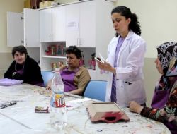 Psikiyatri Hastaları 'Sanat'la Tedavi Ediliyor