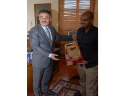 Kenyalı İşadamları, Samsun Büyükşehir Belediyesi’ni Ziyaret Etti