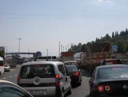 Tatilcilerin Trafik Çilesi Eskihisar'dan Başladı