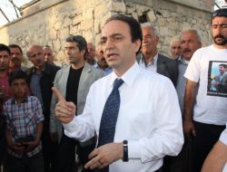 Van Belediye Başkanı Kaya Ve 5 Kişi Tutuklama Talebi İle Mahkemeye Sevk Edildi