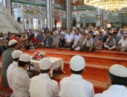 Hafız Ali Camii Kuran Kursu 8 Hafızı Mezun Etti