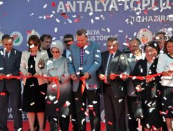 Başbakan Erdoğan: 75 Milyona Hizmet Üretmeye Devam Edeceğiz