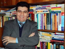 Prof. Dr. Karakoç, Deü Rektörlüğü İçin Adaylığını Açıkladı