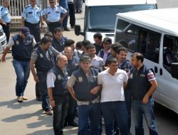 Mersin’de Polise Kaleşnikofla Saldıran Şahıs Yakalandı