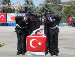 199 Polis, Mesleğe Adımını Attı