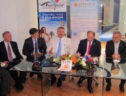 Dr. Mehmet Öz, Bakan Akdağ'ın Belini Ölçtü!