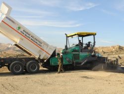 Mamak Belediye Yol Çalışmalarını Sürdürüyor