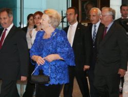 Nederlands Dans Theater 2 Gösterisi Kraliçe Beatrix'in Katılımı İle Gerçekleşti