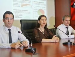 İnternet Kafe Sahiplerine Seminer