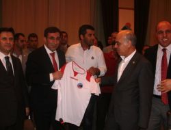 Bakan Yılmaz: Anayasa Mahkemesi'nin Kararı Hayırlı Olsun