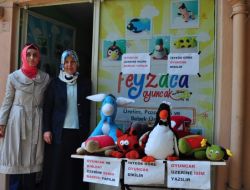 Girişimci Kadın, Kosgeb'ten Aldığı Krediyle Kumaş Oyuncak Üretiyor