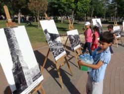 Yüzyıl Önceki Hasankeyf'in Fotoğrafları Açık Havada Sergilendi