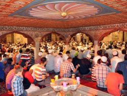 Selimiye Miraç’ta Müminlerle Doldu Taştı