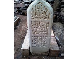 Manevi Şahsiyetlerin Kabristanları Ve Mezar Taşları Temizleniyor