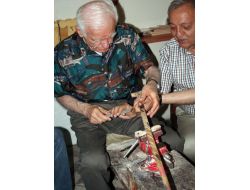 Devrek'e Gelen Ünlü Beyin Cerrahı Prof. Yaşargil, Bastonlara Hayran Kaldı