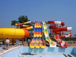 Sakarya Büyükşehir Belediyesi'nce Yaptırılan Su Parkı Tamamlandı