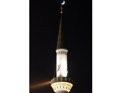 Merkezi Ezan Kalkıyor, Engelli Düzenlemesi Ve İşaret Dilinde Vaaz Geliyor